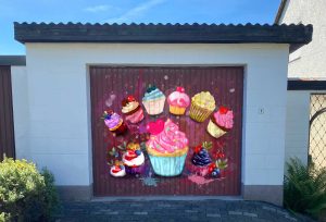 Bunte Cupcakes auf einer Garage